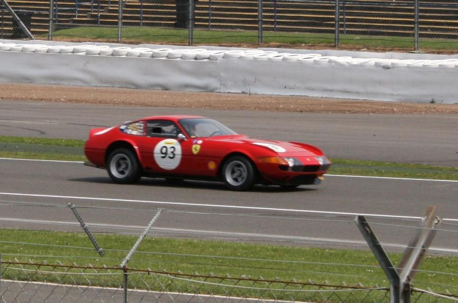  Ferrari 365 GTB/4 1971 года  (фото 6 из 15)